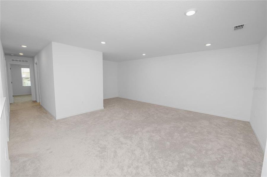 Spacious, unfurnished interior of a new home in Marion Creek, Haines City (Image 28). Spacious, unfurnished interior of a new home in Marion Creek, Haines City (Image 28).
