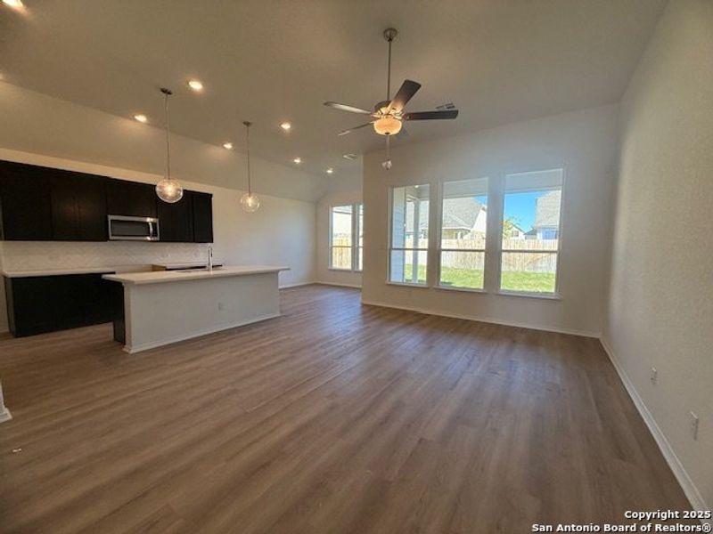 Spacious, unfurnished interior of a new home in Megan's Landing 50', Castroville (Image 6).