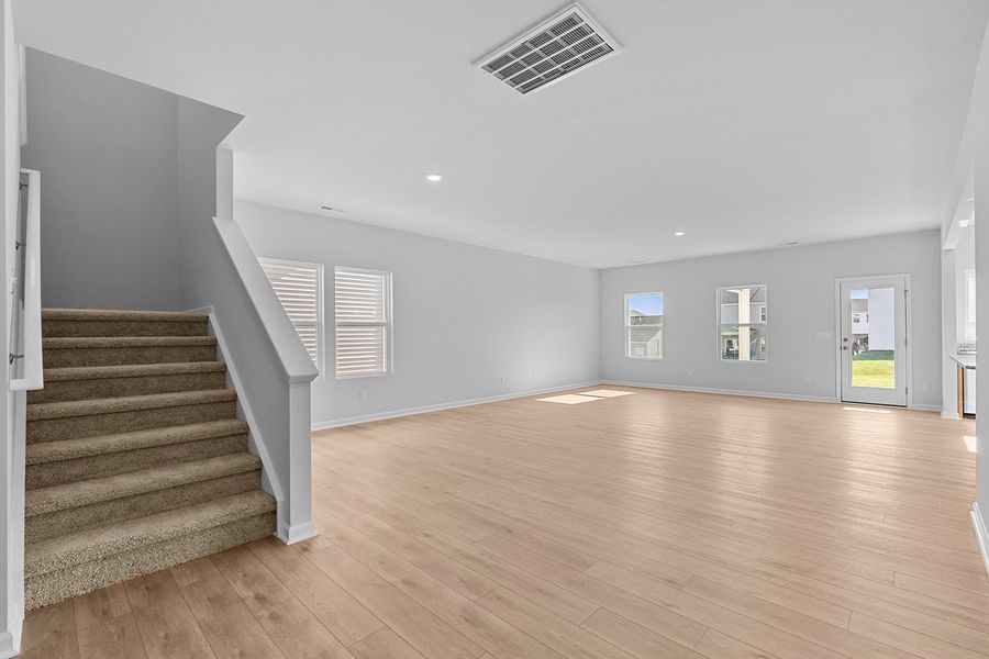 Spacious, unfurnished interior of a new home in Hanes Lake, Winston-Salem (Image 21).