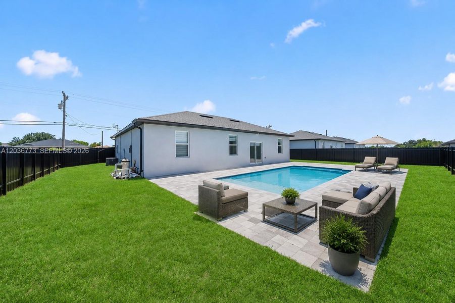 Exterior details and patio area of a home in , Cape Coral (Image 3).