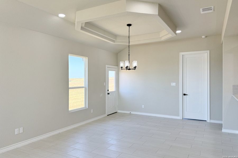 Spacious, unfurnished interior of a new home in , La Vernia (Image 22).