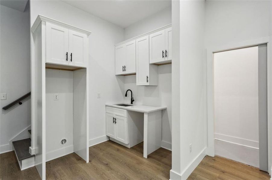 Furnished interior view inside a new home in , Atlanta (Image 5).