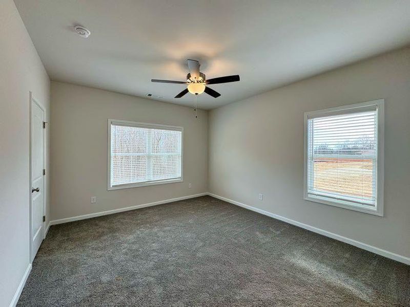 Spacious, unfurnished interior of a new home in , Clarkesville (Image 21).