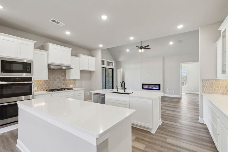 Furnished interior view inside a new home in Lakeview Heights, Azle (Image 15). Furnished interior view inside a new home in Lakeview Heights, Azle (Image 15).