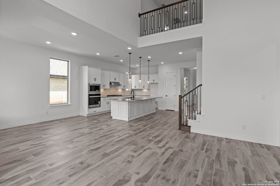 Spacious, unfurnished interior of a new home in Bison Ridge, San Antonio (Image 35). Spacious, unfurnished interior of a new home in Bison Ridge, San Antonio (Image 35).
