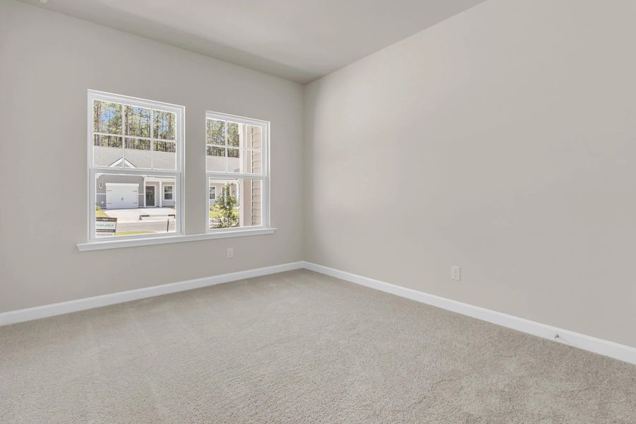 Spacious, unfurnished interior of a new home in Hammock Walk at Nexton, Summerville (Image 17).