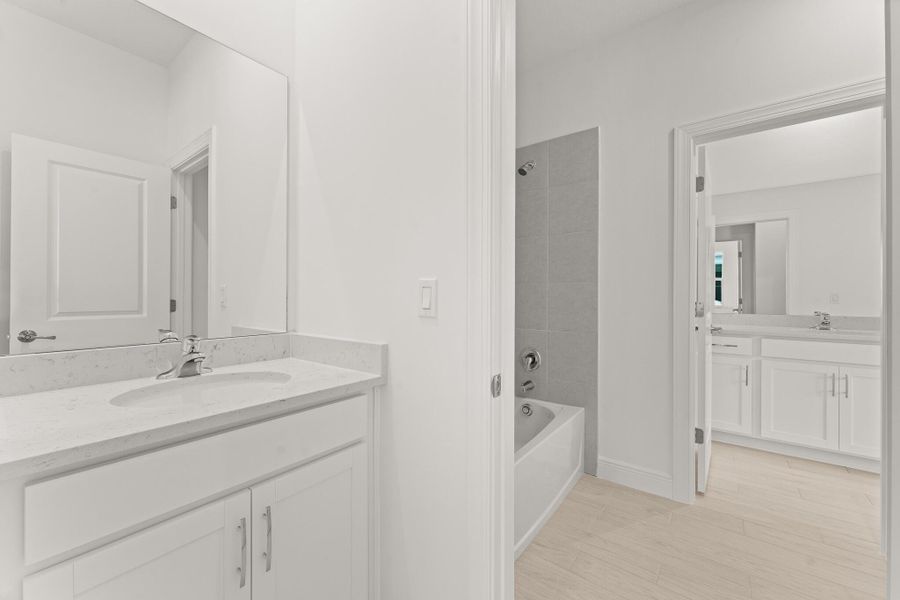 Image 15 of a home in Avila.