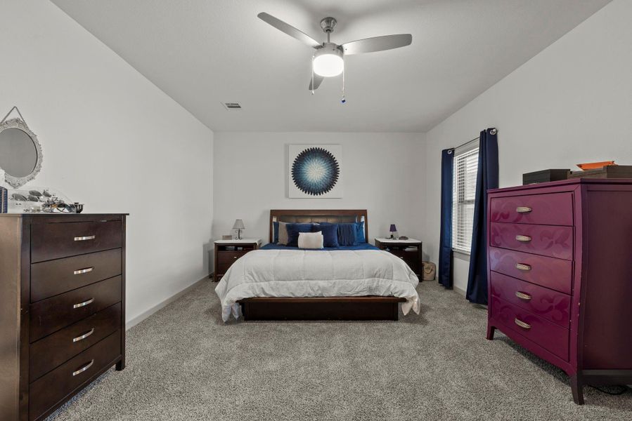 Furnished interior view inside a new home in Westwood, League City (Image 9). Furnished interior view inside a new home in Westwood, League City (Image 9).