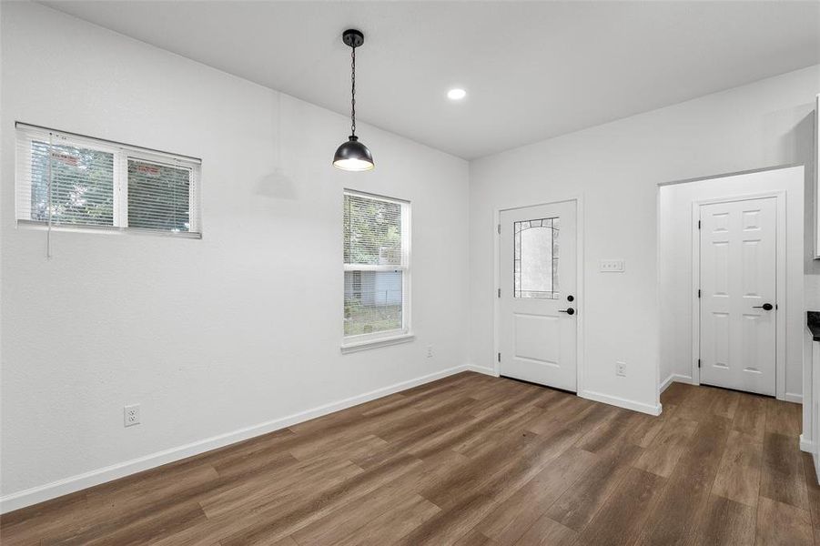 Spacious, unfurnished interior of a new home in , Waco (Image 20). Spacious, unfurnished interior of a new home in , Waco (Image 20).