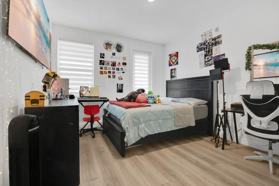 Furnished interior view inside a new home in , Winter Garden (Image 15).
