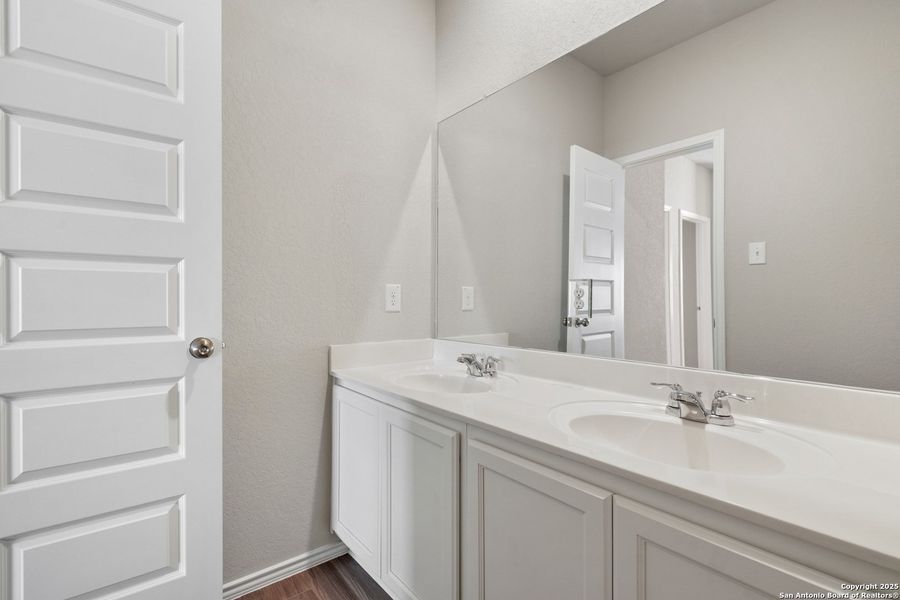 Furnished interior view inside a new home in Blue Ridge Ranch, San Antonio (Image 6).