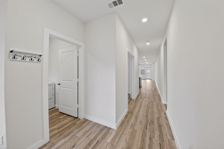 Spacious, unfurnished interior of a new home in , Hockley (Image 20).