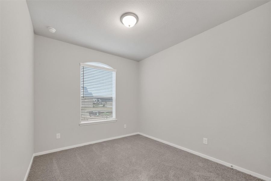 Spacious, unfurnished interior of a new home in Rollingbrook Estates, Baytown (Image 30).