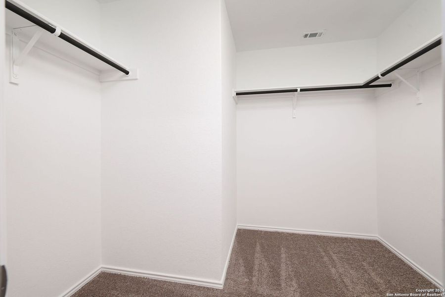 Spacious, unfurnished interior of a new home in Silos: Cottage, San Antonio (Image 16). Spacious, unfurnished interior of a new home in Silos: Cottage, San Antonio (Image 16).