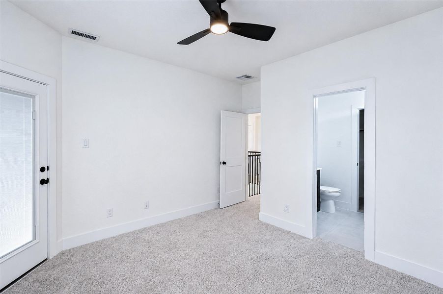 Spacious, unfurnished interior of a new home in , Katy (Image 35).