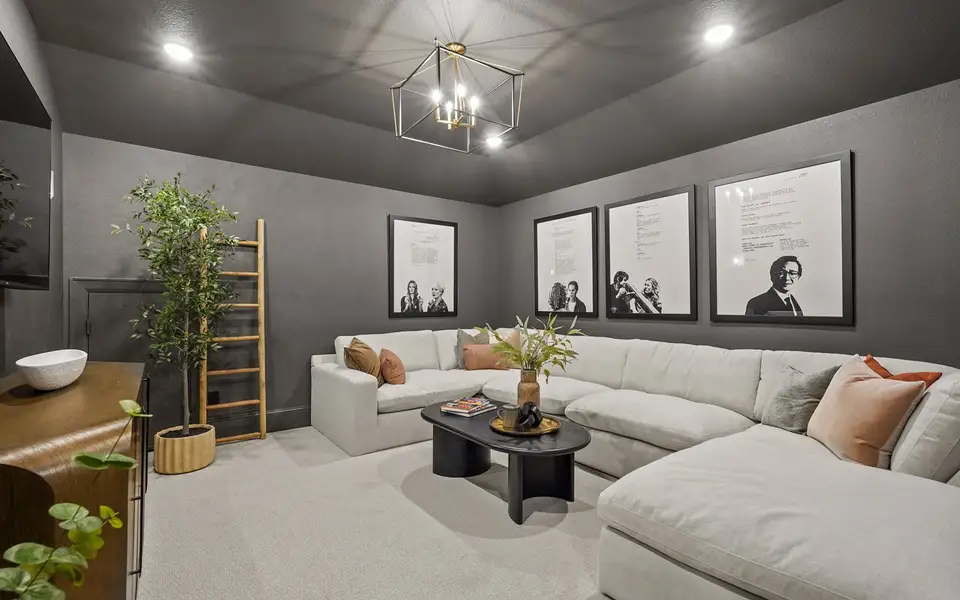 Representative furnished interior of a home built from the Hayden by Brookfield Residential in Midline, Webster (Image 7).