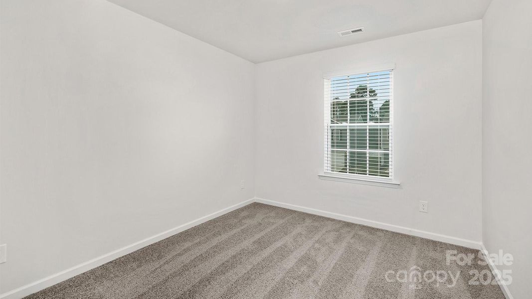 Spacious, unfurnished interior of a new home in Zion Springs, Hickory (Image 15).