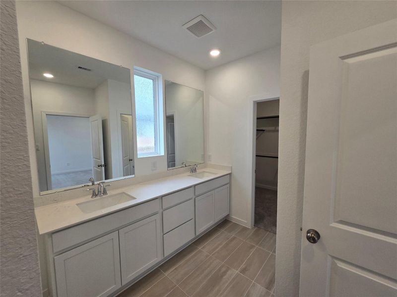 *Not actual home, pictures representative of same floor plan* *Not actual home, pictures representative of same floor plan*