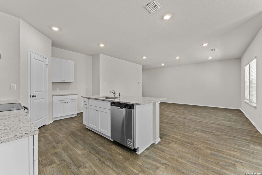 Image 33 of a home in Laurel Vistas. Image 33 of a home in Laurel Vistas.