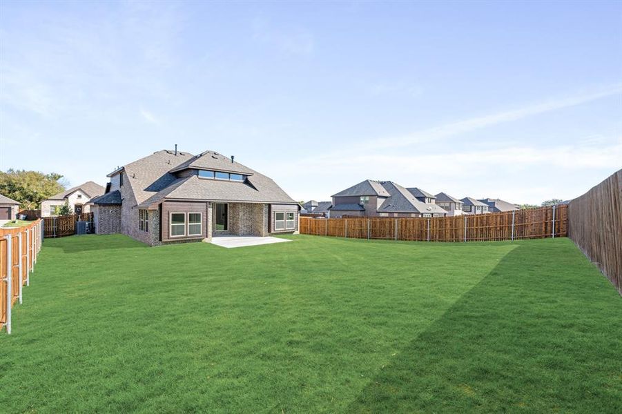 Exterior details and patio area of a home in Hampton Park, Glenn Heights (Image 22). Exterior details and patio area of a home in Hampton Park, Glenn Heights (Image 22).