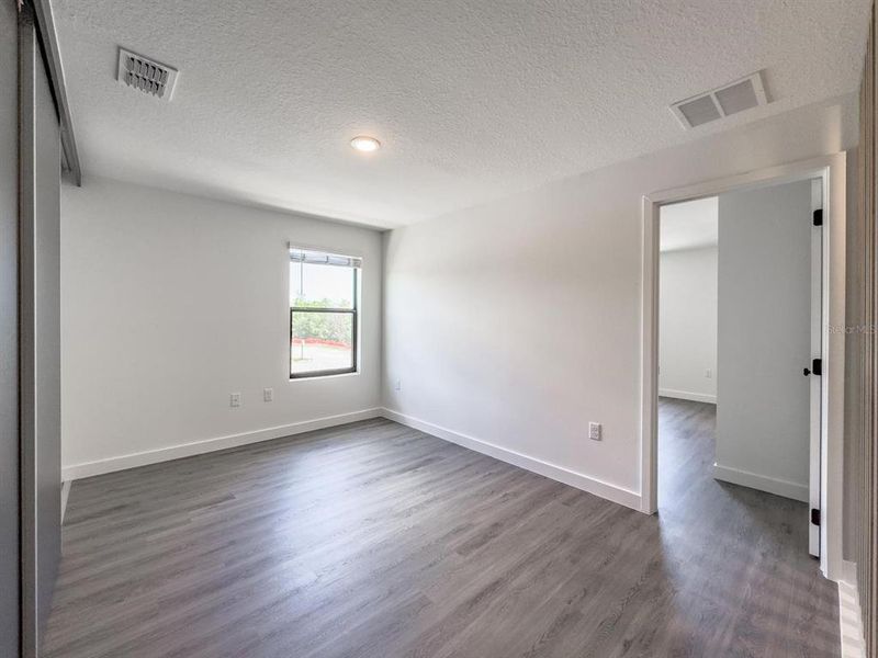 Spacious, unfurnished interior of a new home in , Kissimmee (Image 26).