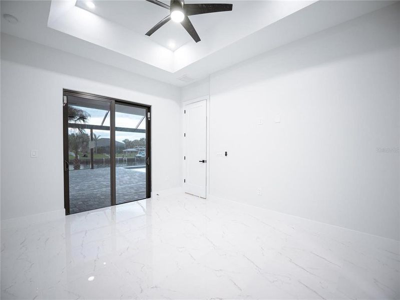 Spacious, unfurnished interior of a new home in , Port Charlotte (Image 31).