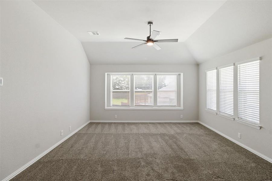 Spacious, unfurnished interior of a new home in , Midlothian (Image 35).