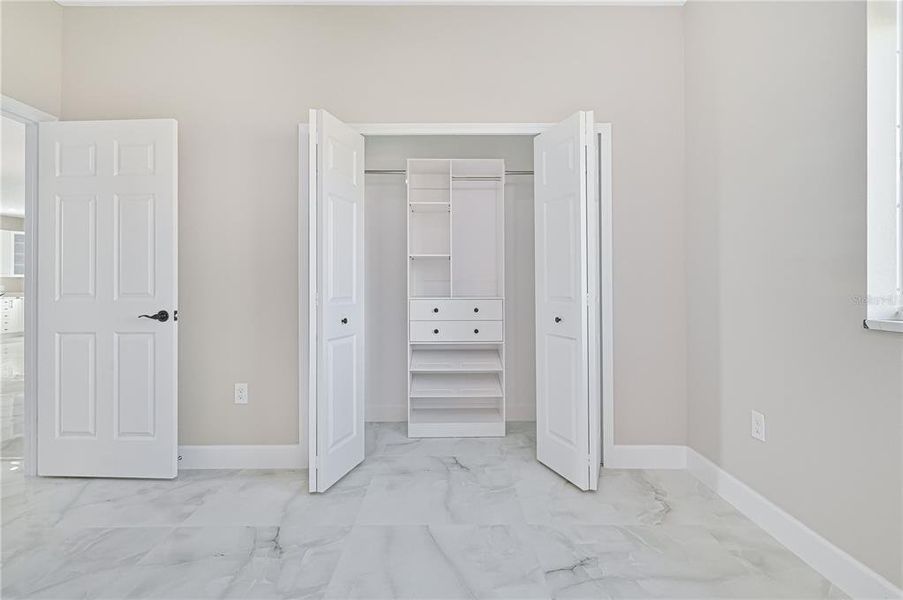 Spacious, unfurnished interior of a new home in , Cape Coral (Image 34).