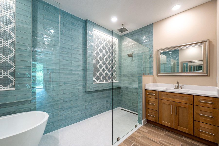 Furnished interior view inside a new home in , Fort Pierce (Image 6).