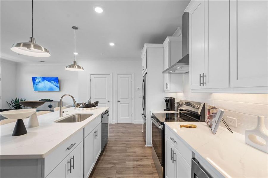 Furnished interior view inside a new home in Brookside Reserve, Alpharetta (Image 12).