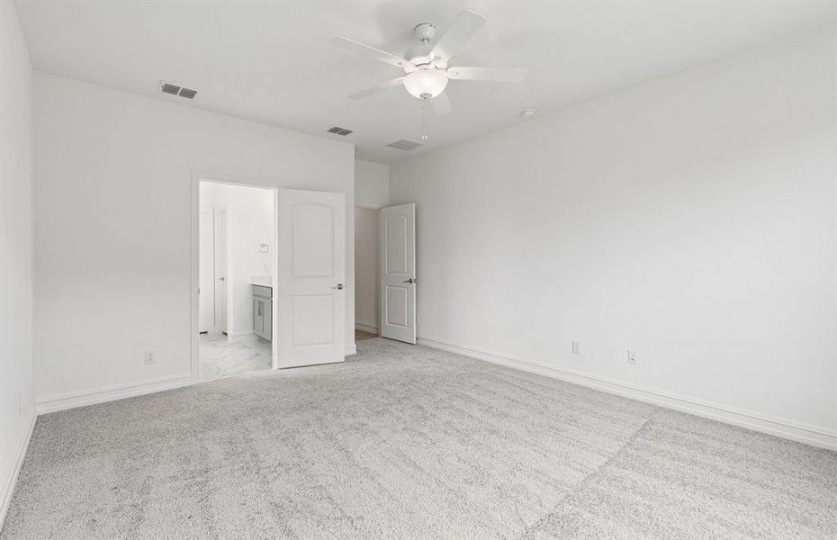 Private primary suite Private primary suite