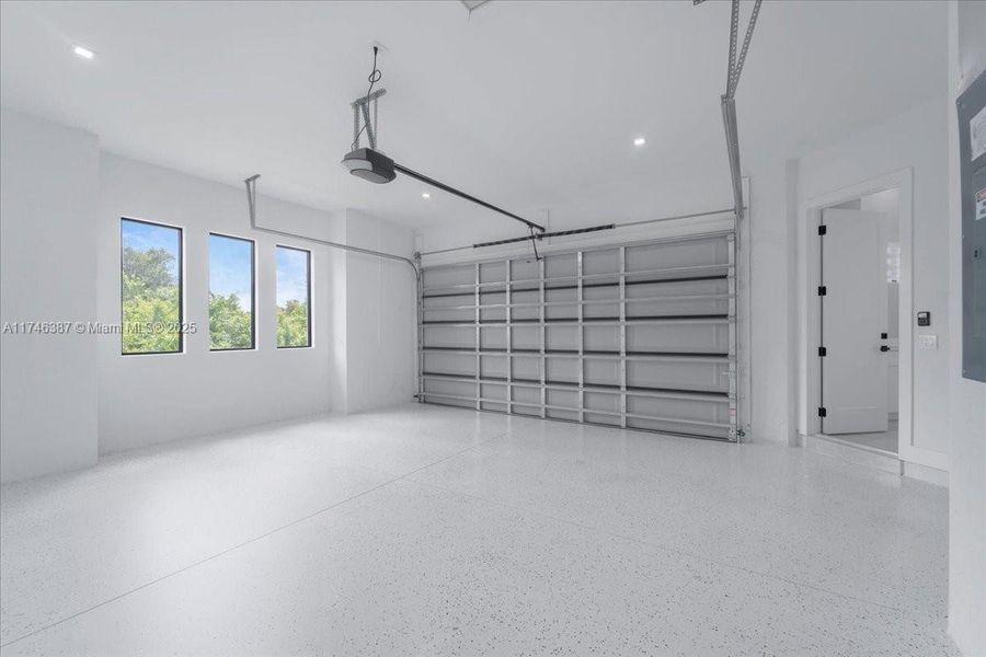 Image 38 of a home in .