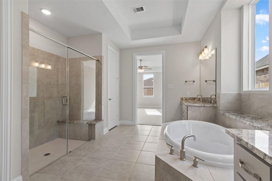 Furnished interior view inside a new home in Brookewater, Rosenberg (Image 9).