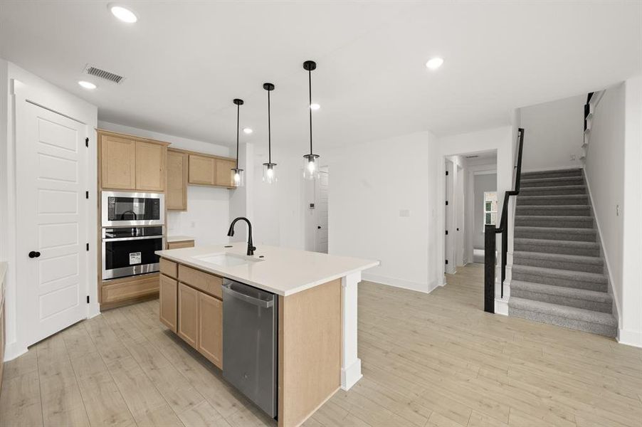 17141 Oxborough- Kitchen-3 17141 Oxborough- Kitchen-3