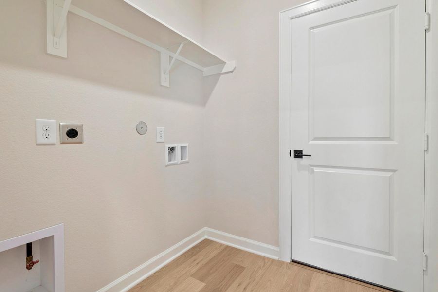 Spacious, unfurnished interior of a new home in Magnolia Woods, Magnolia (Image 17).