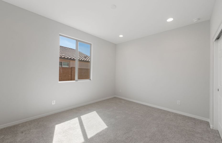 Spacious, unfurnished interior of a new home in Artisan at Asante, Surprise (Image 20). Spacious, unfurnished interior of a new home in Artisan at Asante, Surprise (Image 20).