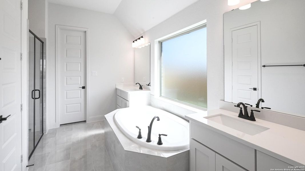 Furnished interior view inside a new home in Meadows Of Mill Creek 50', Seguin (Image 7). Furnished interior view inside a new home in Meadows Of Mill Creek 50', Seguin (Image 7).