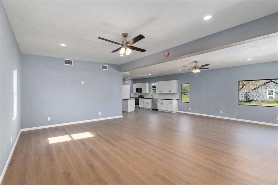 Spacious, unfurnished interior of a new home in , Brownwood (Image 16).