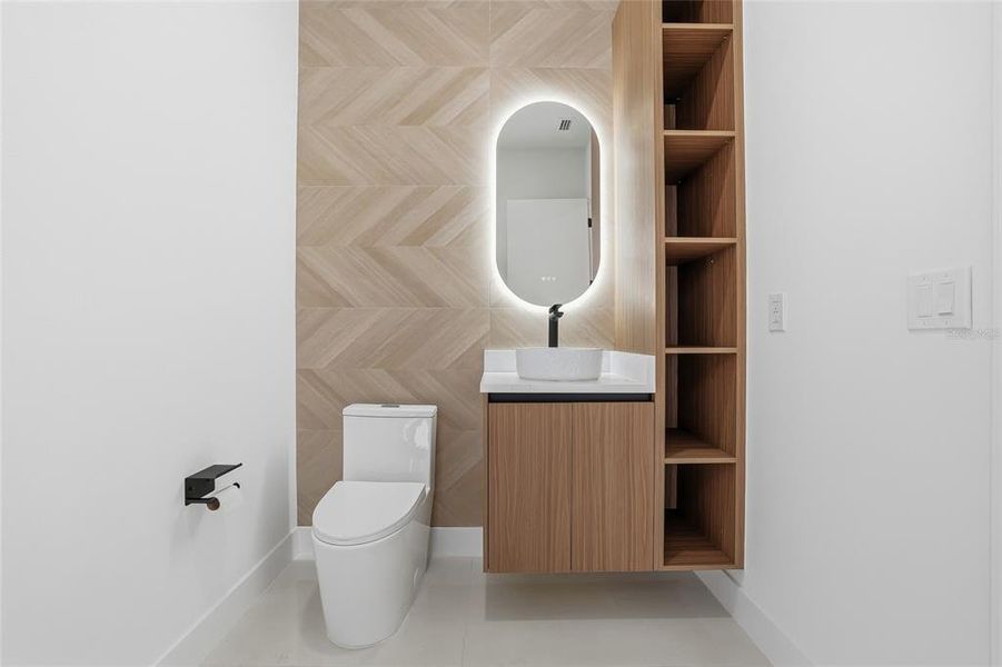 Furnished interior view inside a new home in , Tampa (Image 7).