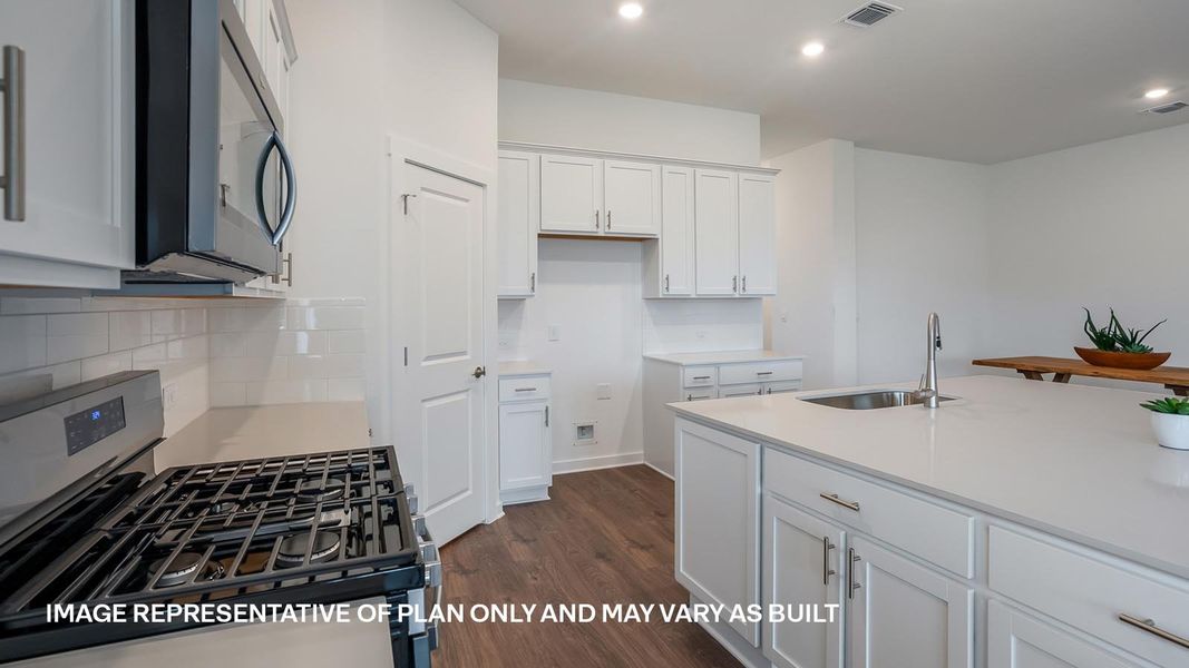 Furnished interior view inside a new home in Rosenbusch Ranch, Leander (Image 9).