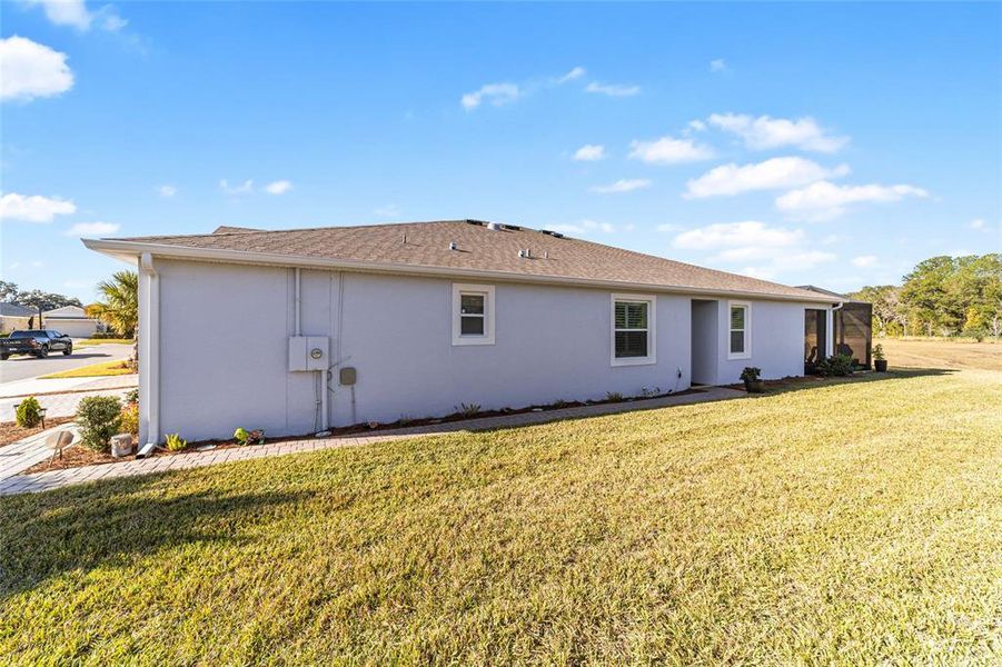 Exterior details and patio area of a home in , Ocala (Image 30).