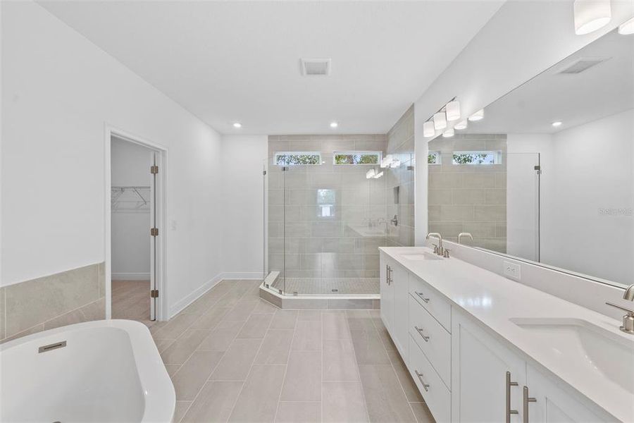 Furnished interior view inside a new home in , St. Petersburg (Image 14).