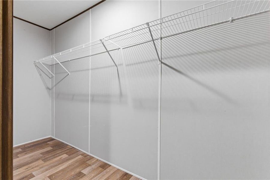 Spacious, unfurnished interior of a new home in , Dahlonega (Image 28).