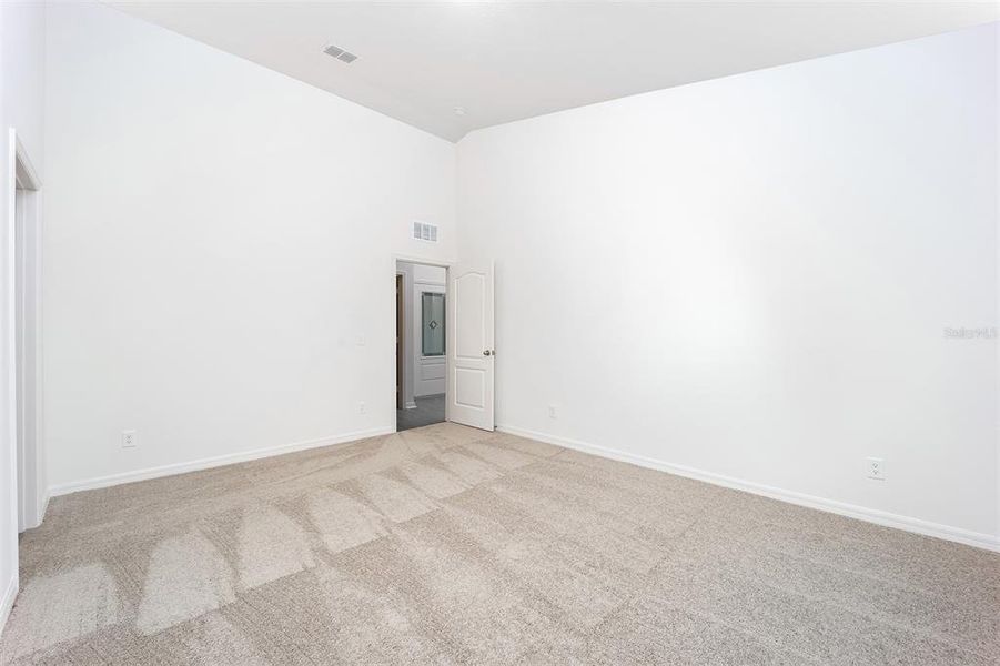 Spacious, unfurnished interior of a new home in Poinciana, Poinciana (Image 10). Spacious, unfurnished interior of a new home in Poinciana, Poinciana (Image 10).