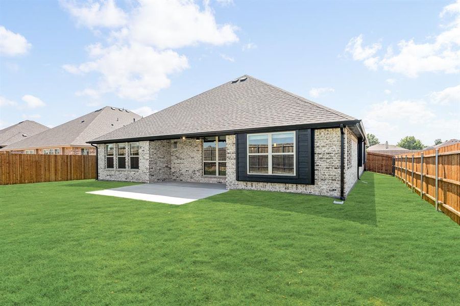 Exterior details and patio area of a home in Mockingbird Heights Classic 60, Midlothian (Image 2). Exterior details and patio area of a home in Mockingbird Heights Classic 60, Midlothian (Image 2).