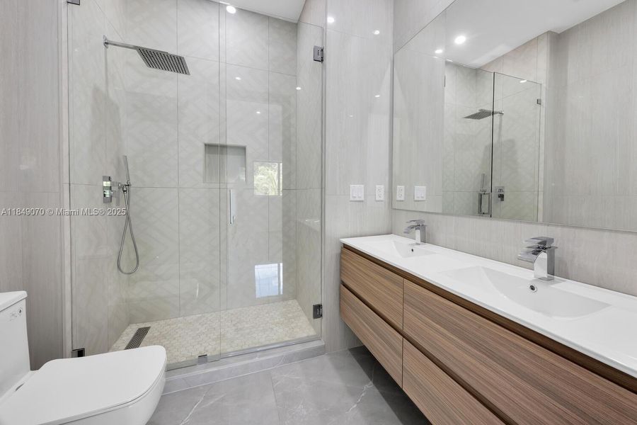 Furnished interior view inside a new home in , Miami (Image 49).