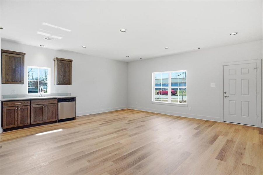 Spacious, unfurnished interior of a new home in , Sanger (Image 16). Spacious, unfurnished interior of a new home in , Sanger (Image 16).