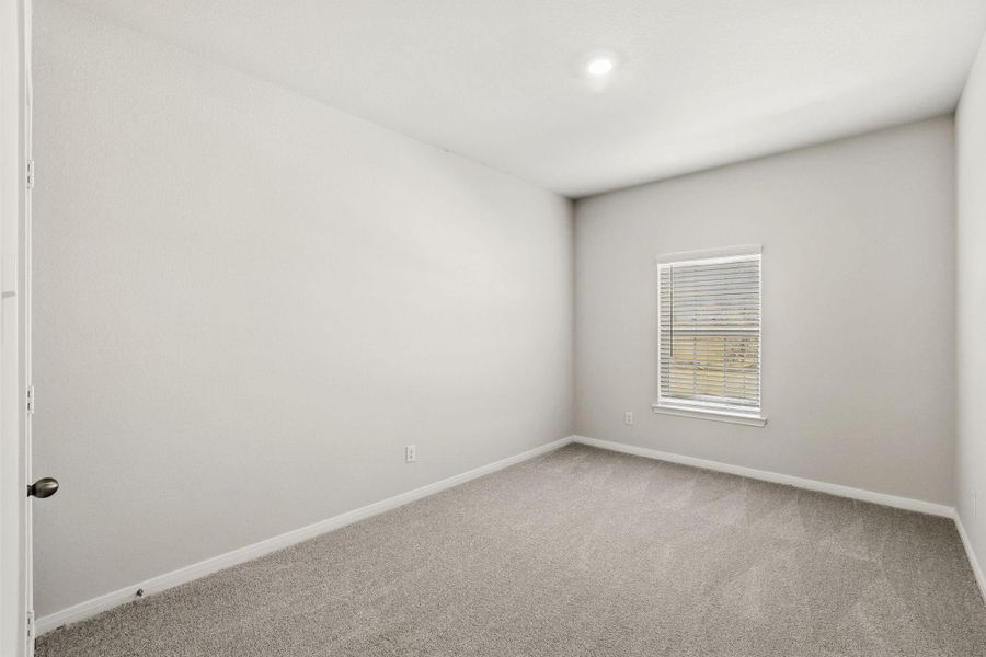 Spacious, unfurnished interior of a new home in Sweetwater Ridge, Conroe (Image 16). Spacious, unfurnished interior of a new home in Sweetwater Ridge, Conroe (Image 16).