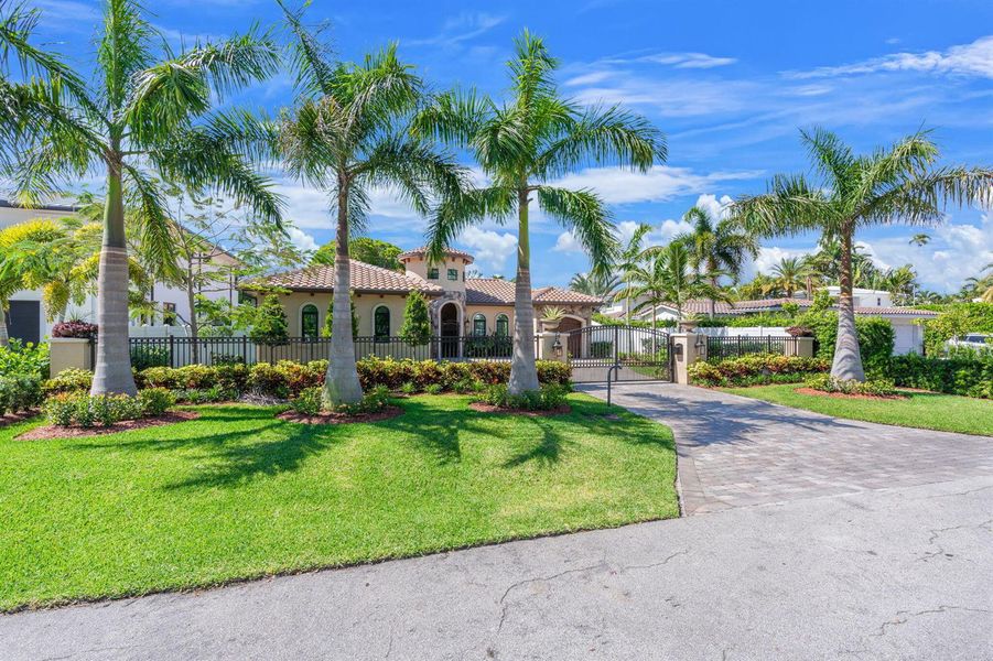 5-web-or-mls-2500 NE 14th St, Fort Laude