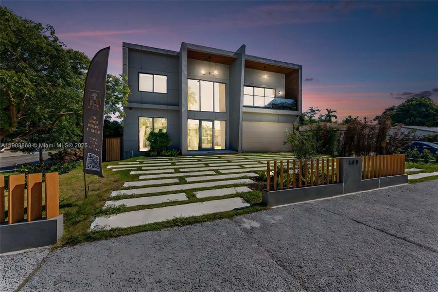 Image 32 of a home in .